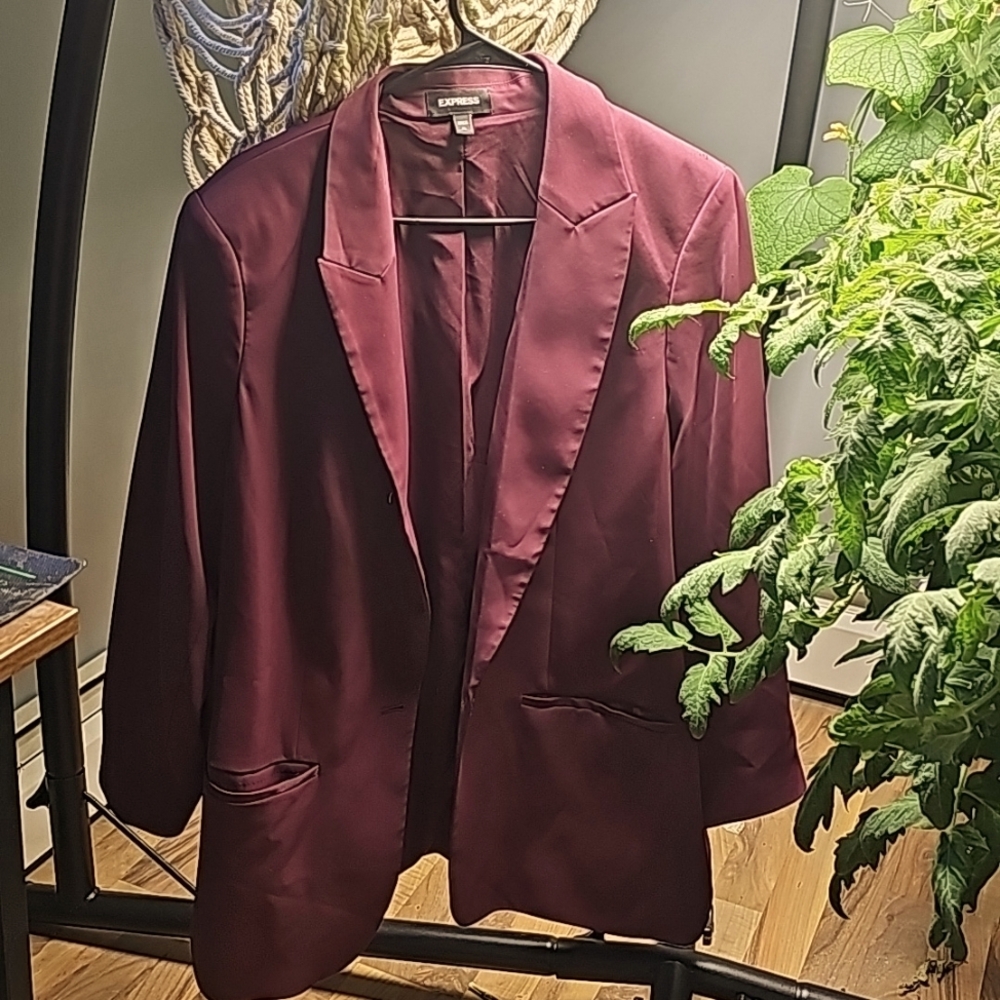 Express Women’s Maroon Blazer – Size XL